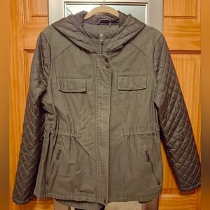 Women's Quilted Hooded Jacket